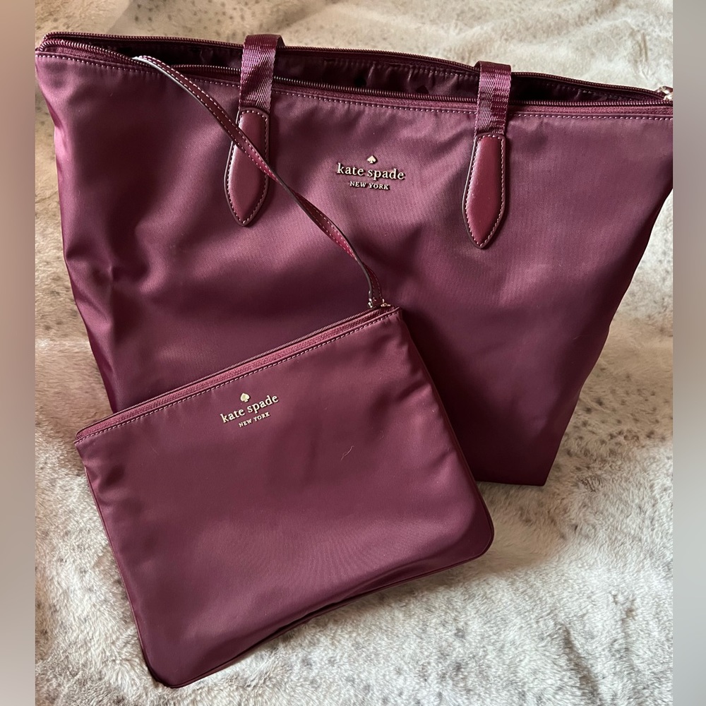 Burgundy tote bag